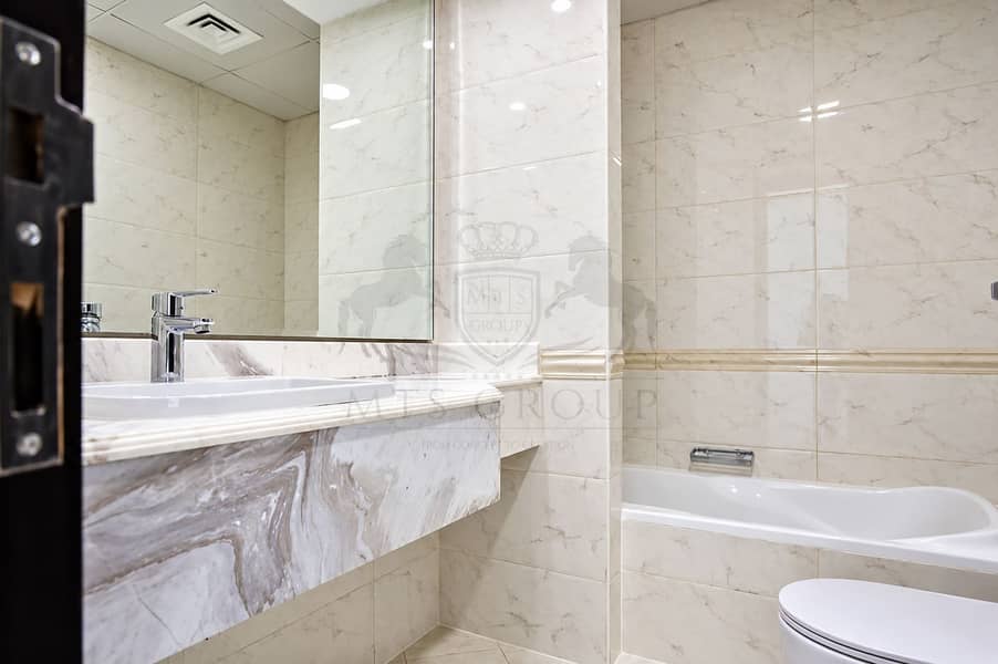 14 Modern Marble Bathroom Interior. png