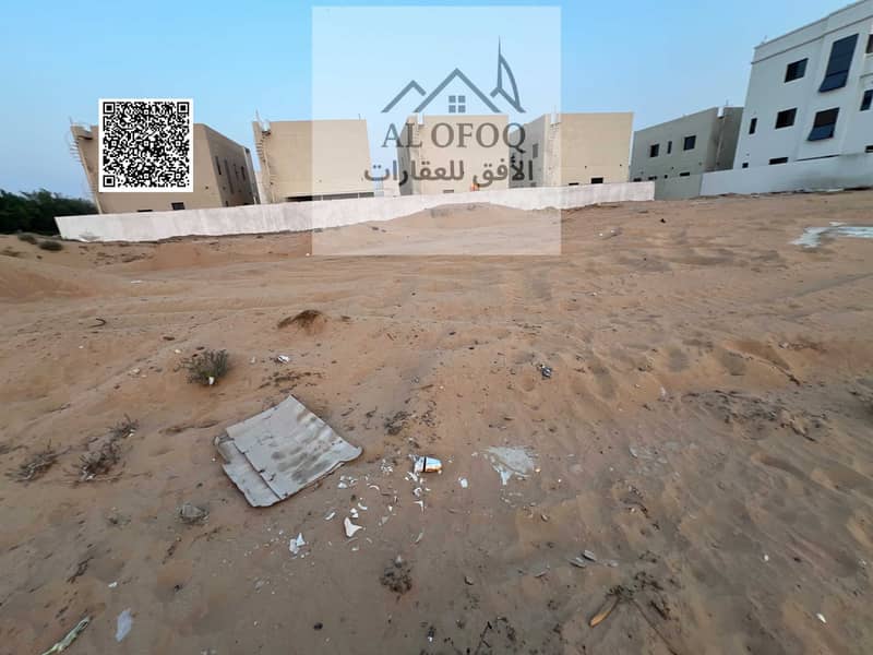 4 123187. jpg