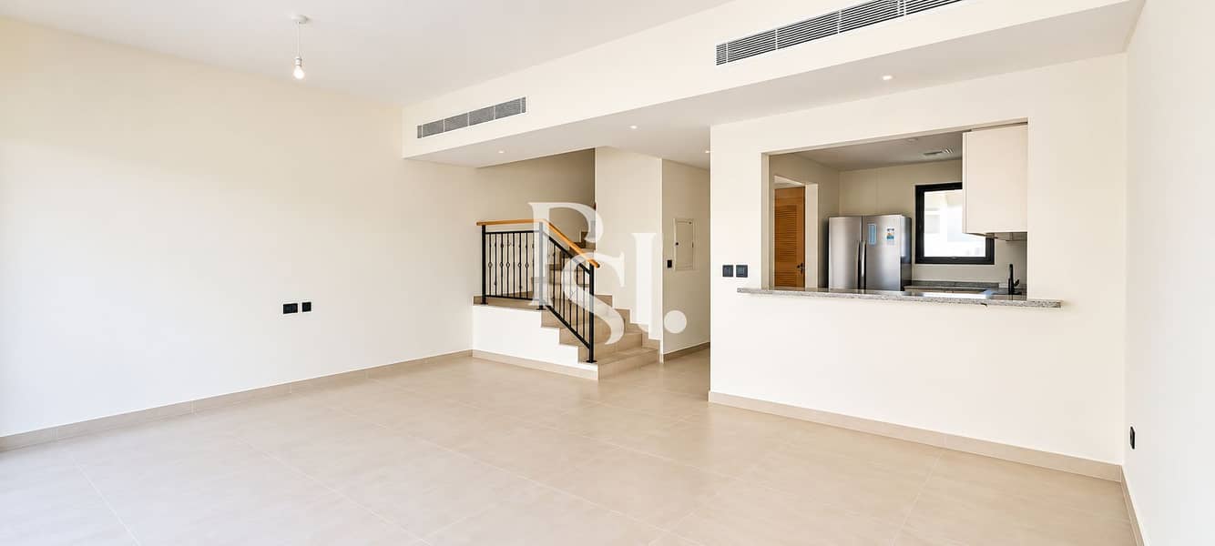 2 Bright Minimal Apartment Interior. png