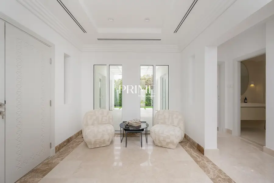 FULL LAKE VIEW | UPGRADED | RENT OR SALE | HATTAN