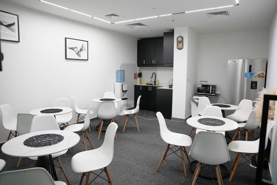 8 pantry 1. jpg