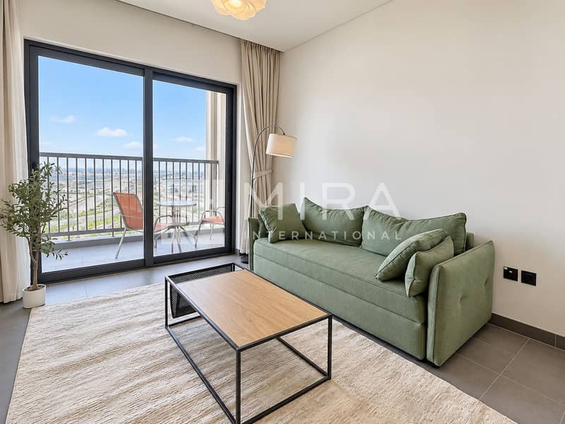 4 Bright Minimalist Living Room with Balcony View
