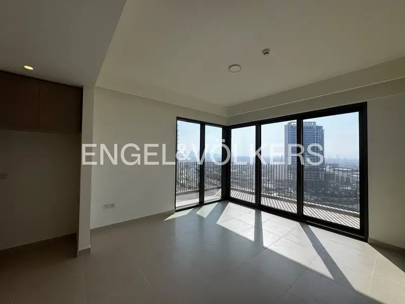 High Floor | Corner Unit | Villa & Pool Views