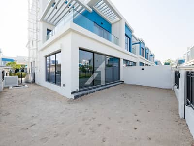 5 Slaapkamers Townhouse te Huur in DAMAC Lagoons, Dubai - image_0 5 Slaapkamers Townhouse te Huur in DAMAC Lagoons, Dubai - image_0