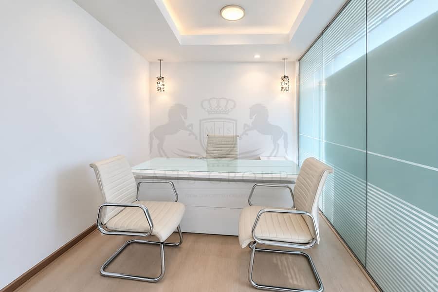 6 Minimalist Modern Meeting Room. png