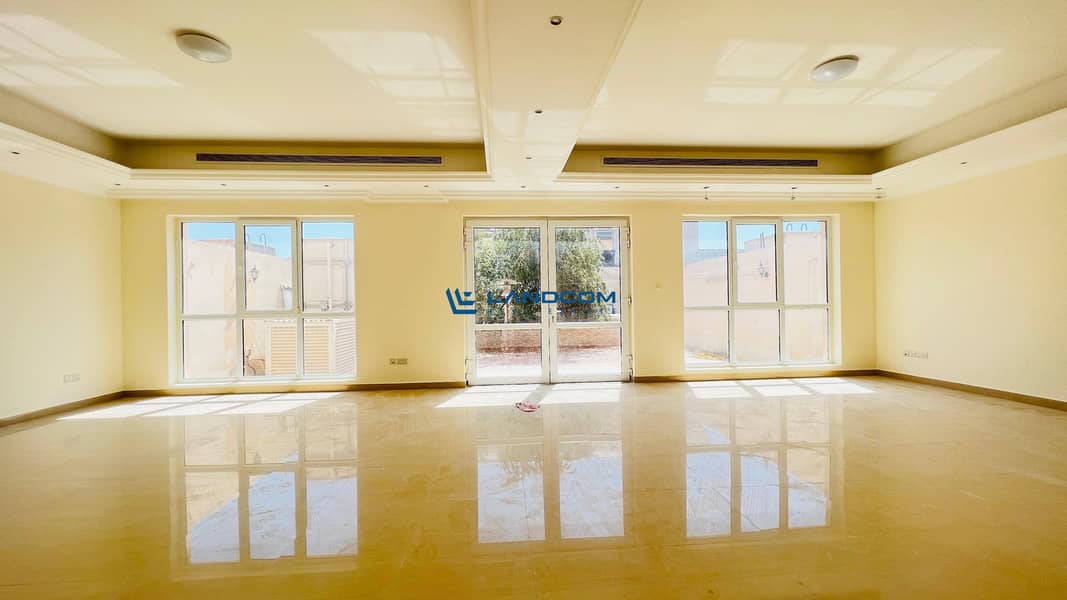 Semi Independent 5Bedrooms spacious villa Semi Independent 5Bedrooms spacious villa