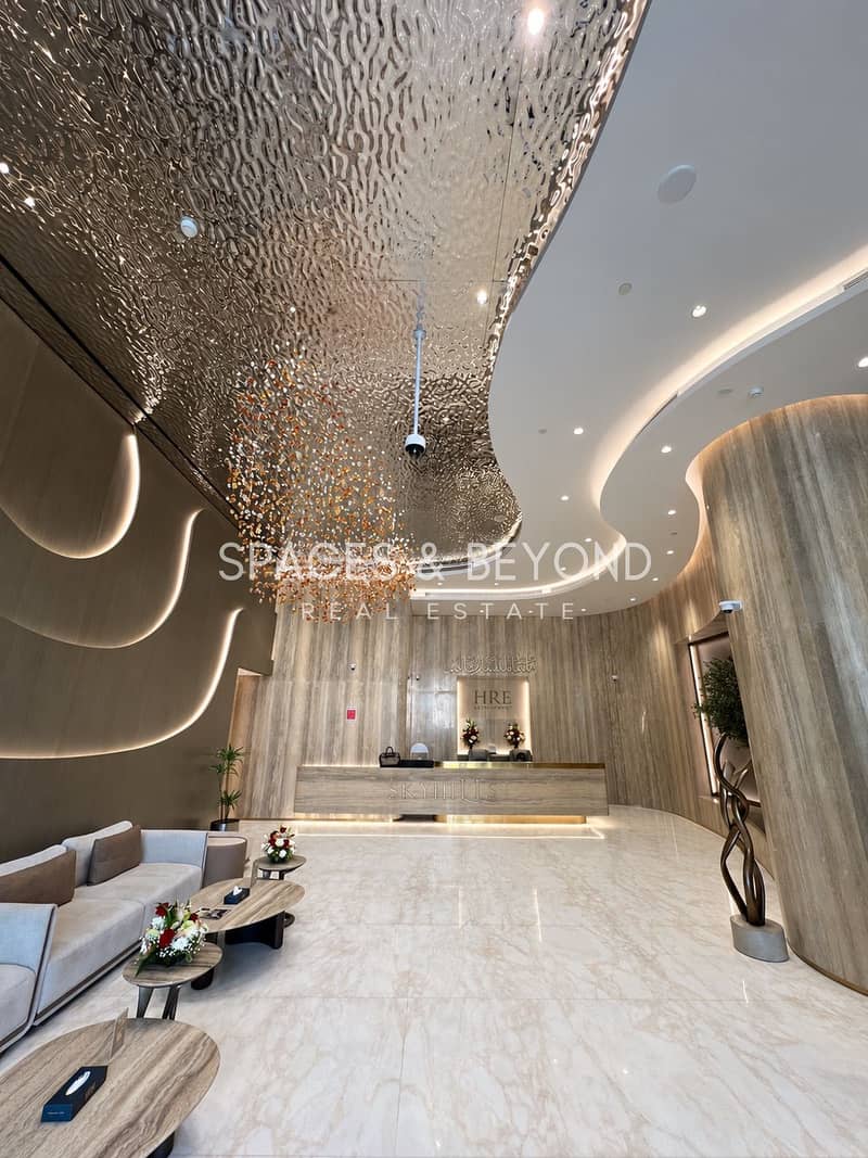 11 People-free marble reception lobby. jpeg