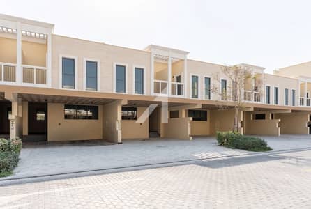 Townhouse de 4 chambres à à louer à DAMAC Lagoons, Dubai - image_0 Townhouse de 4 chambres à à louer à DAMAC Lagoons, Dubai - image_0