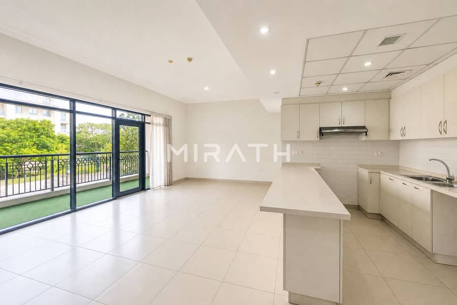 Lake View | Spacious | Well Maintained Lake View | Spacious | Well Maintained