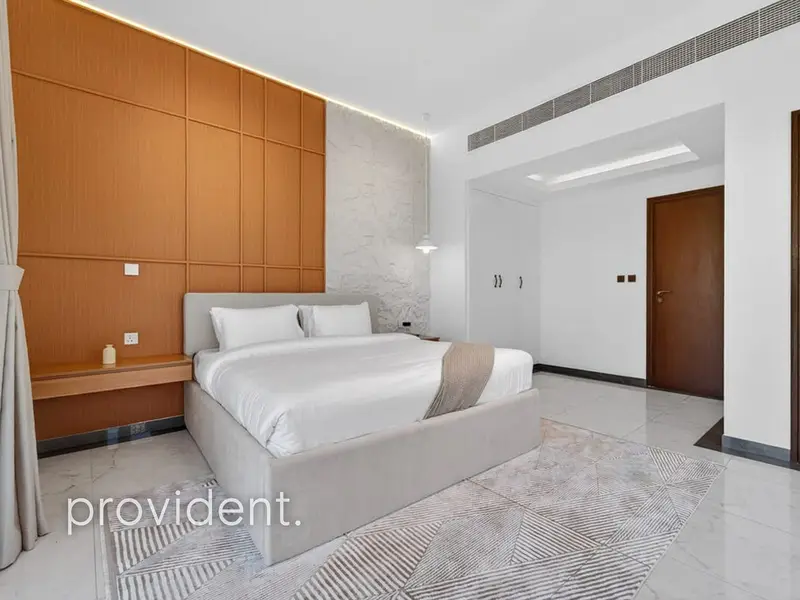 Upgraded | Furnished | Polo View | Large Plot