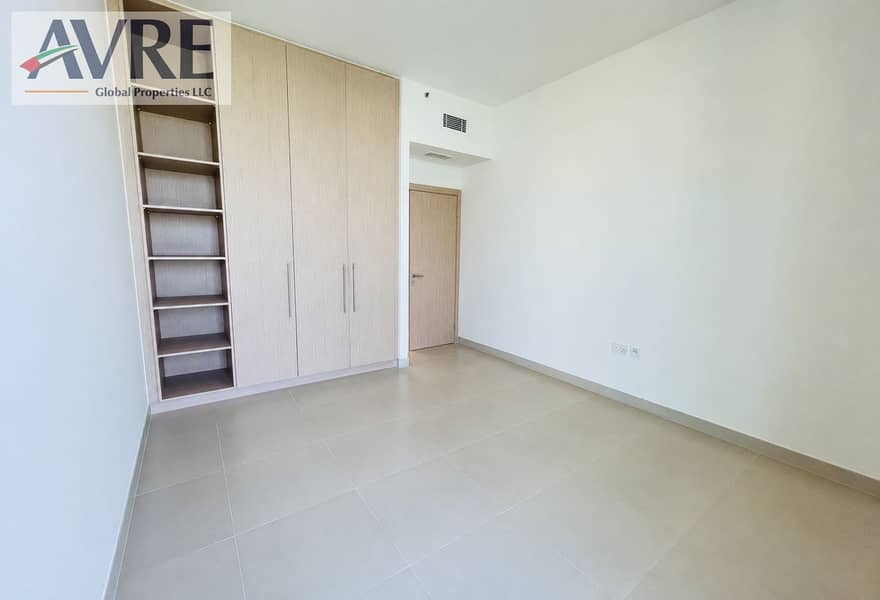 11 Minimal Room with Closed Door. png