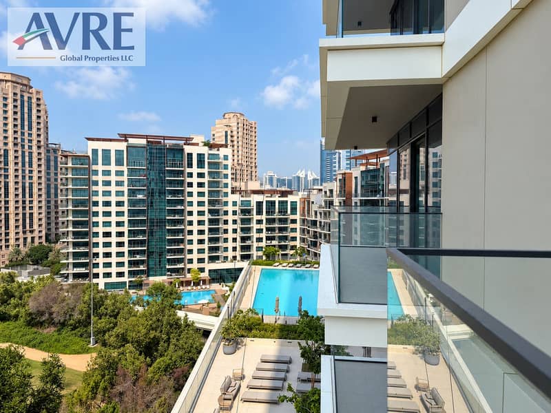 15 Sunny Luxury Apartment Pool Courtyard. png
