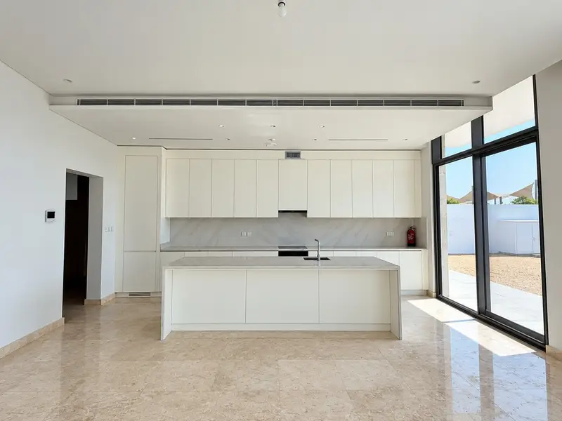 GENUINE LISTING | NO AGENTS | COMMUNITY EXPERT