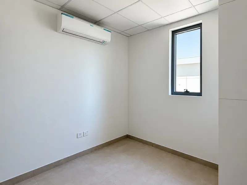 GENUINE LISTING | NO AGENTS | COMMUNITY EXPERT