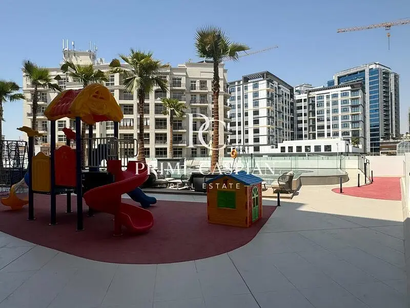 FULLY FURNISHED | COMMUNITY VIEW | PRIME AMENITIES