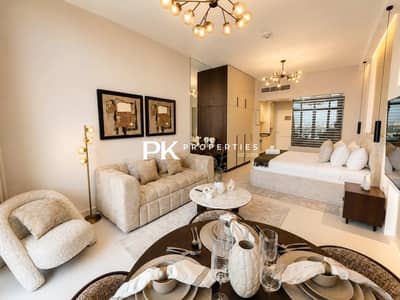 Studio te Huur in Palm Jumeirah, Dubai - Renovated Palm Views Sea View Studio with Gym