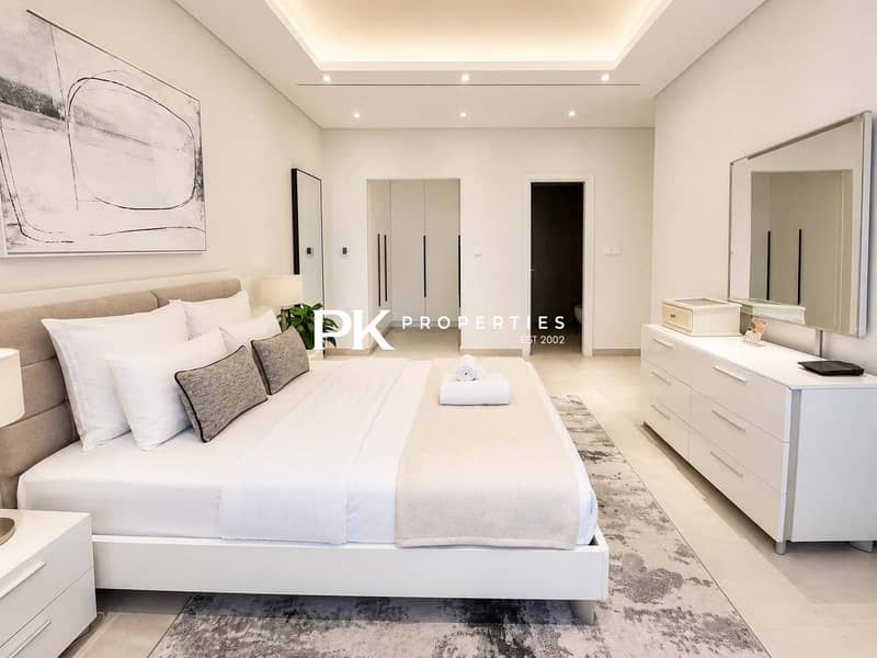 12 Elegant 3BR Apartment in Dubai Greens with Garden View