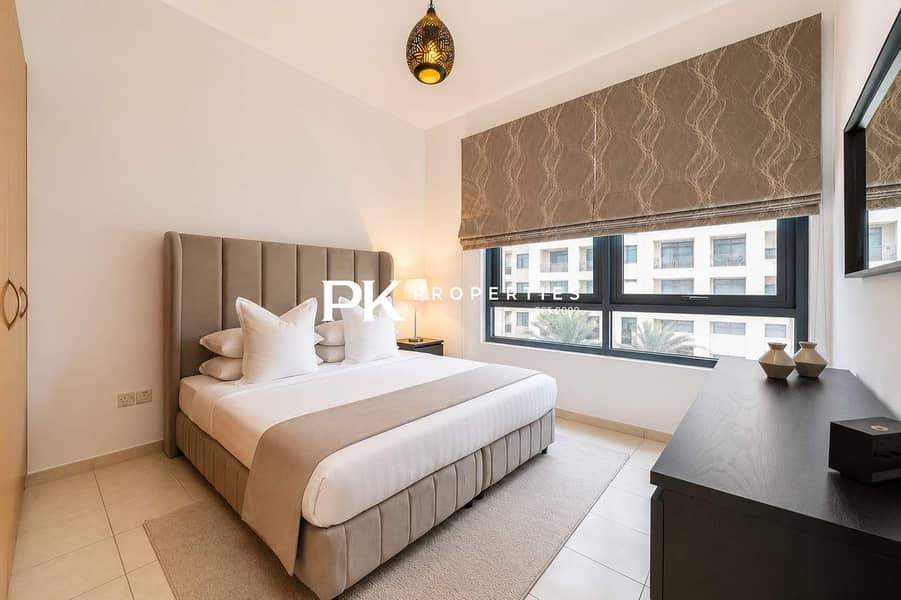 8 Spacious Apartment in Dubai with Patio