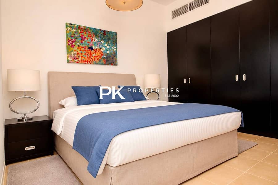 10 Dubai Marina 2BR Apartment with Beach Access