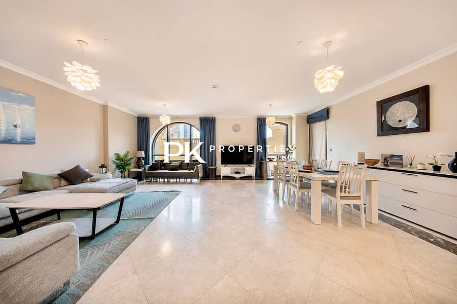 4 Luxury JBR Apartment: Beachfront Bliss & Stunning Views!