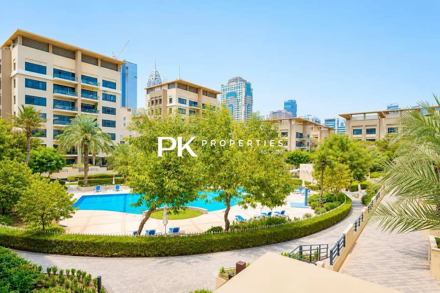 26 Elegant 3BR Apartment in Dubai Greens with Garden View