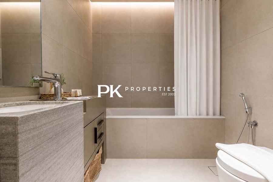 14 Address Dubai: 2BR Seaview Apartment on The Walk