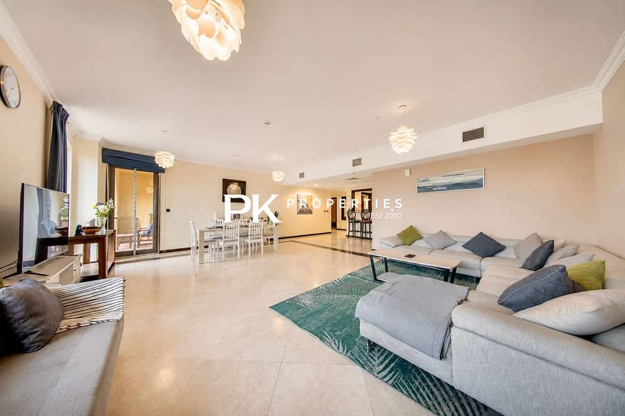 8 Luxury JBR Apartment: Beachfront Bliss & Stunning Views!