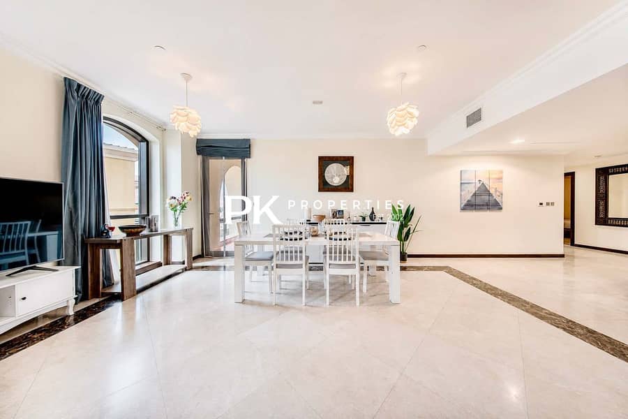 9 Luxury JBR Apartment: Beachfront Bliss & Stunning Views!