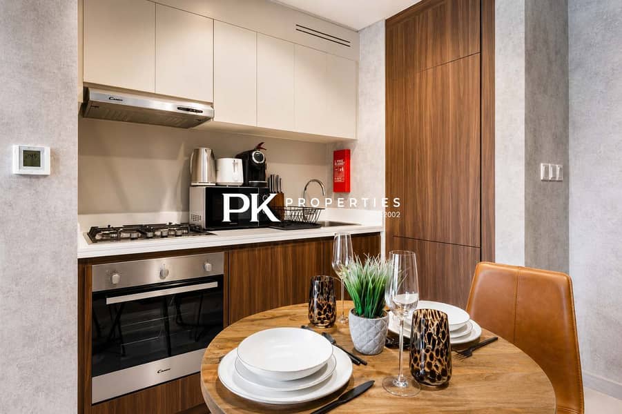 10 Reva Residences Burj Khalifa Views & Luxury Living