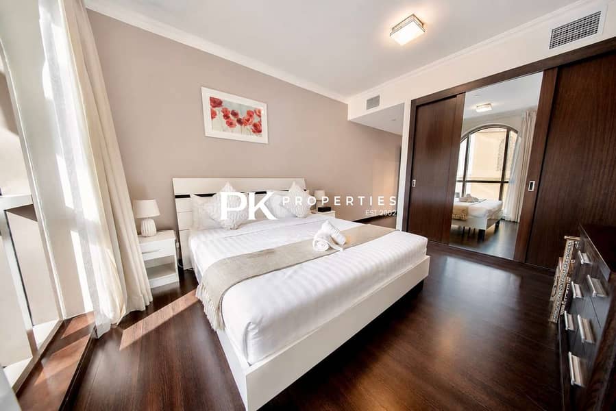 15 Luxury JBR Apartment: Beachfront Bliss & Stunning Views!