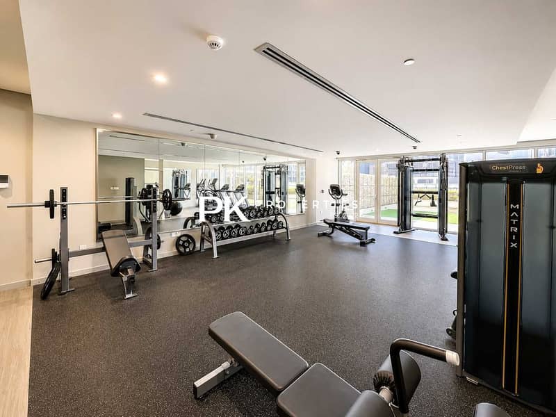 22 Reva Residences Burj Khalifa Views & Luxury Living