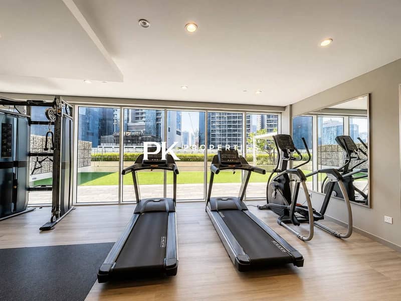 23 Reva Residences Burj Khalifa Views & Luxury Living
