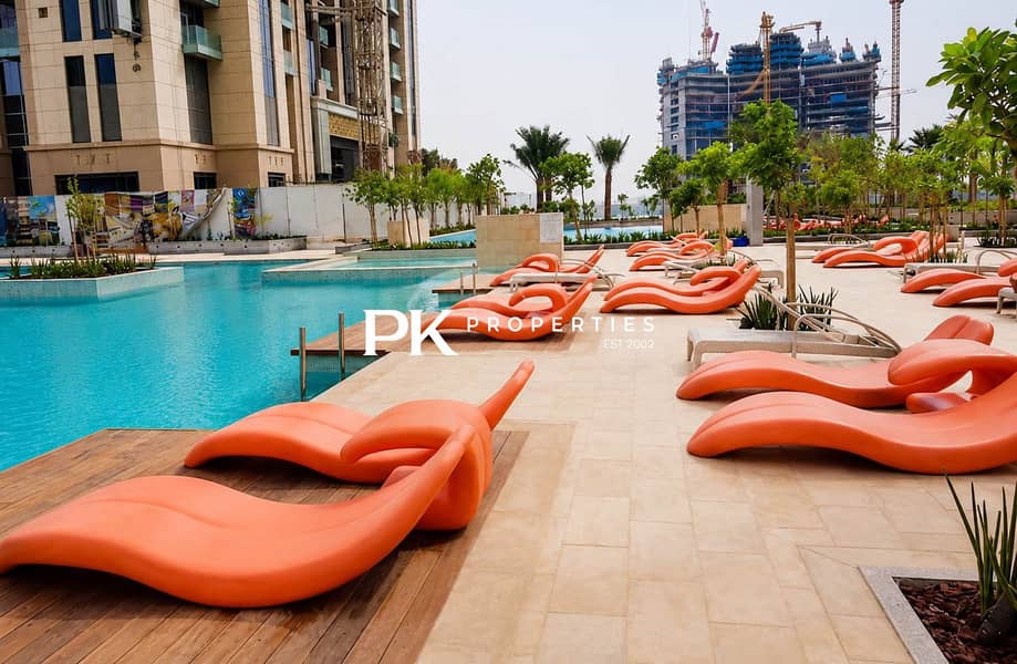23 Dubai Noora Tower: Canal View Apt w/ Gym & Pool