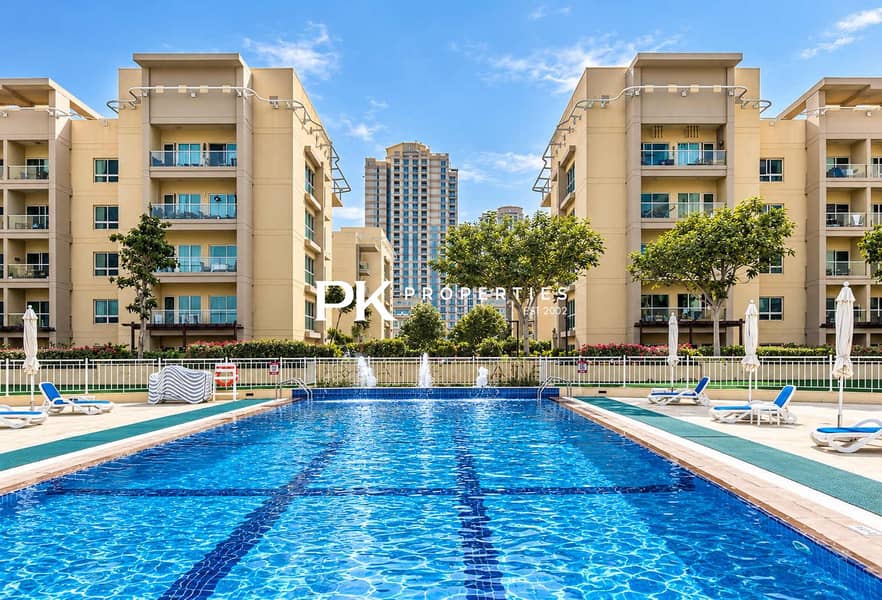 18 Stylish Upgraded Studio with Balcony in The Greens l Pool a