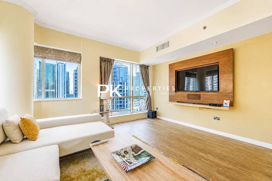 5 Dubai Marina 1BR Apartment with Gym & Pool