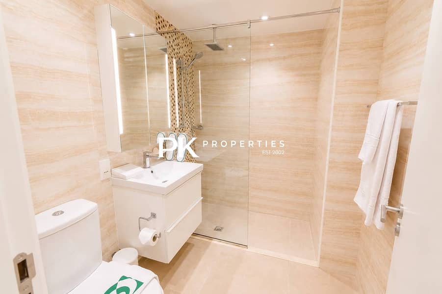 15 Dubai Marina 1BR Apartment with Gym & Pool