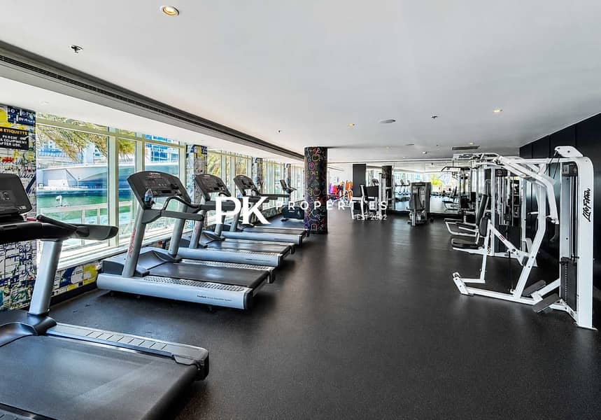 21 Dubai Marina 1BR Apartment with Gym & Pool