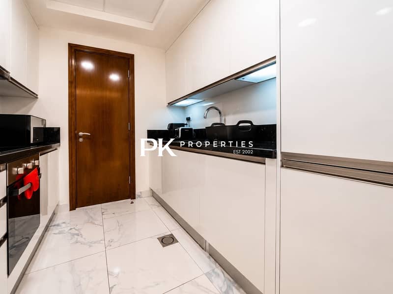 6 Luxury 1BR Apt in Dubai with Pool & Gym