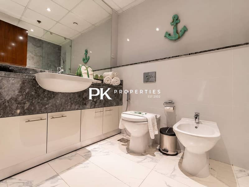 13 Luxury 1BR Apt in Dubai with Pool & Gym