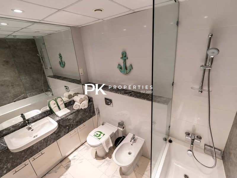 14 Luxury 1BR Apt in Dubai with Pool & Gym
