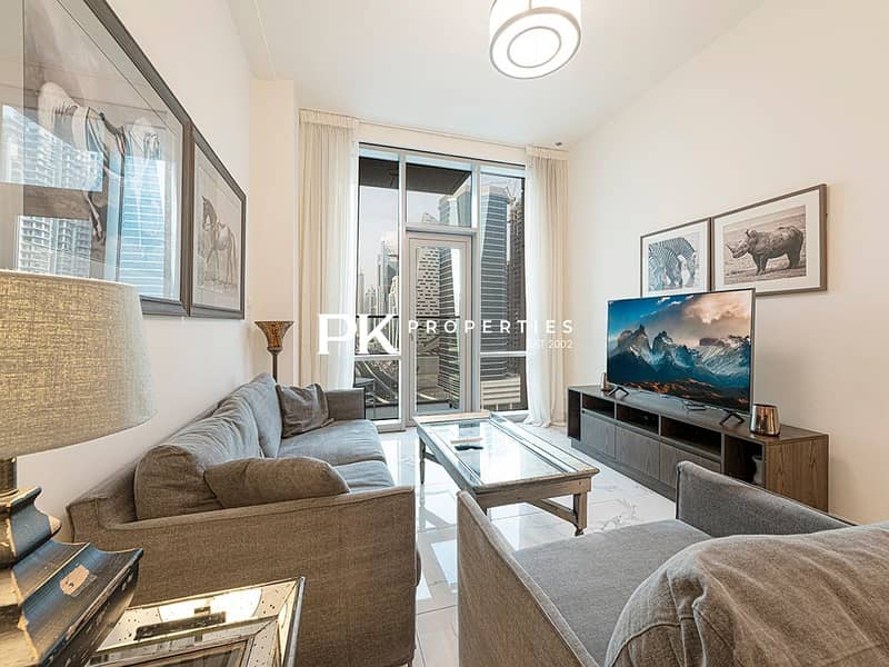 4 Noora Tower 1 BR: Canal Views & Pool Access