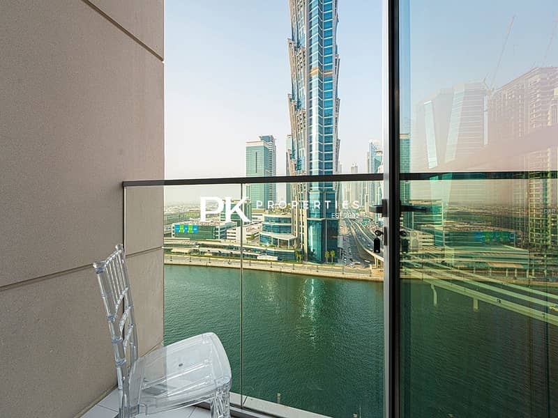 20 Noora Tower 1 BR: Canal Views & Pool Access