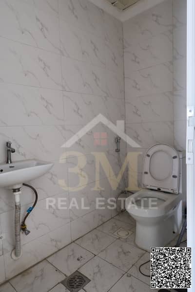 Shop for Rent in Al Jurf, Ajman - WhatsApp Image 2026-10-29 at 11.15. 11 AM (1). jpeg