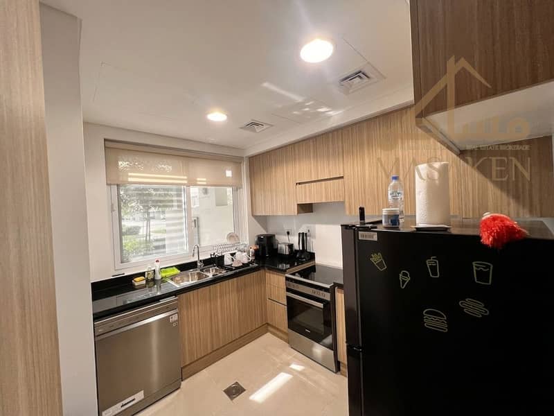 6 Kitchen. jpg