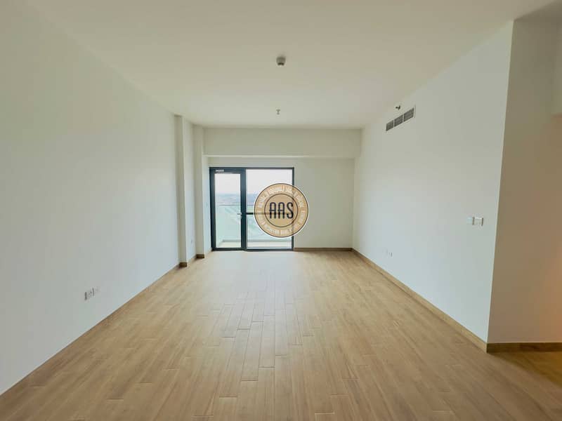 2 external view. 3bath+3bhk. Expo village. jpg