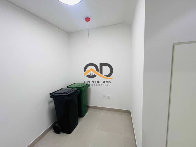 20 6cee2b99-9bc0-45c5-b278-9dd6bf51badf. jpg