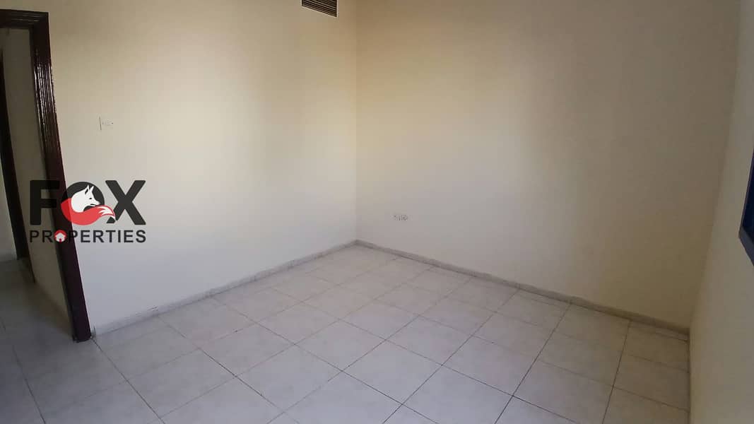 4 WhatsApp Image 2026-10-29 at 18.42. 29 (1). jpeg