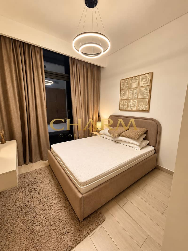 3 Warm Minimalist Bedroom Retreat. png