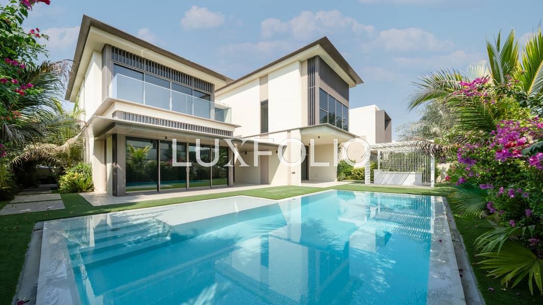 Private Pool | Internal location | Vacant Private Pool | Internal location | Vacant