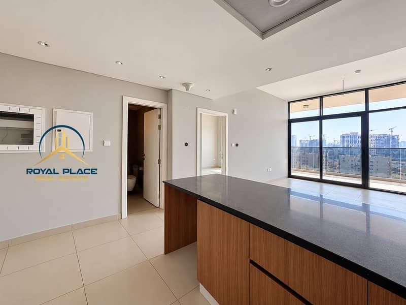 4 Bright Modern Apartment Interior with City View. png